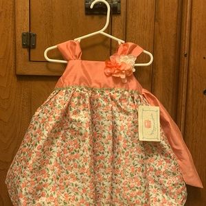 Girls 2t dress. New never worn.
